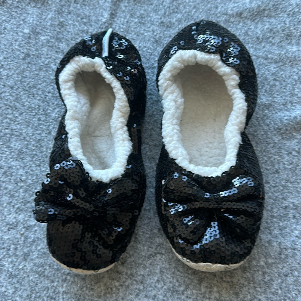 SNOOZIES - Black Sequin Slippers with Bow